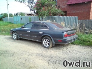 Битый автомобиль Nissan Cedric