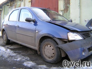 Битый автомобиль Renault Logan